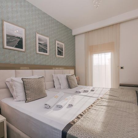 Villa Royal Apartments Tivat Exterior photo